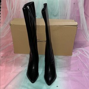 Genshuo Black Heeled Boots